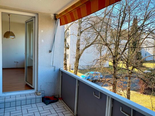 Sonnige 3-Zimmer-ETW mit Balkon und Pkw-Stellplatz