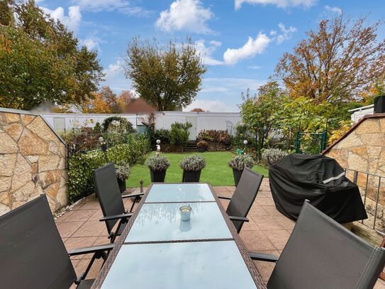 Wohnfreundliches und modernes Reihenmittelhaus mit Garten und Garage in Bonn-Tannenbusch