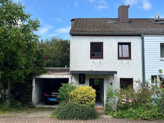 Geräumiges Reihenhaus in Waldrandlage + 45 m² Hobbyräume & Garage