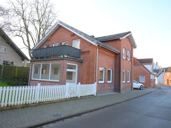 Sanierte Erdgeschosswohnung mit Garten in zentraler Lage in Wesselburen