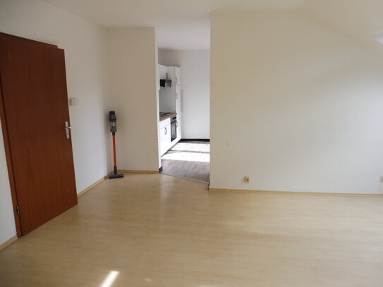 2-Zimmer-DG-Wohnung mit Loggia in einem 2-Fam.Haus in Werl zu vermieten!