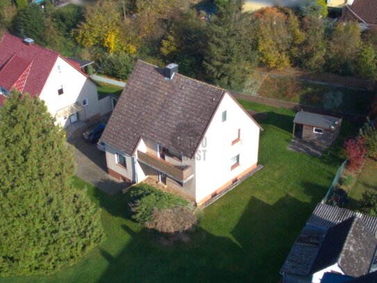 EINFAMILIENHAUS MIT POTENZIAL IN BESTER LAGE VON GIESEN/AHRBERGEN