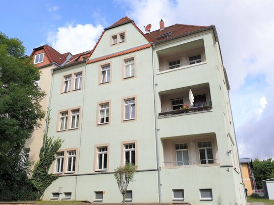 gemütliche 2-Zimmer-Wohnung mit Balkon und EBK in zentraler Lage