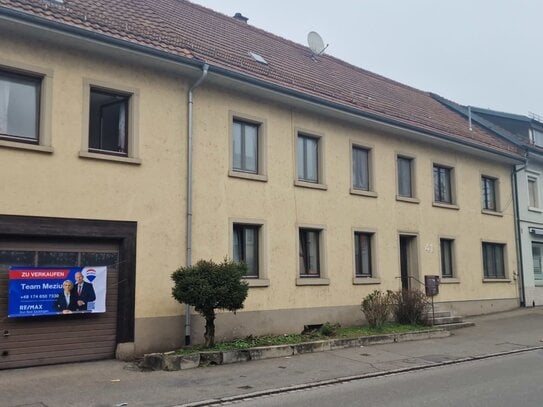 Mehrfamilienhaus mit fünf Wohneinheiten - KAPITALANLAGE