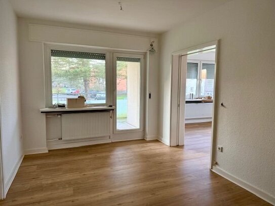 Ganz neu renovierte, helle 3 Zimmer Wohnung im Hochparterre mit sonnigem, großen Balkon in Eckernförde zu vermieten