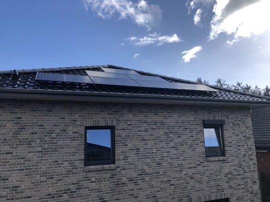 KfW 55 EE Einfamilienhaus mit Photovoltaikanlage in Top Lage