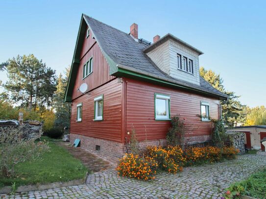 Gestaltbares Einfamilienhaus mit großzügigem und privaten Garten in Niederwiesa