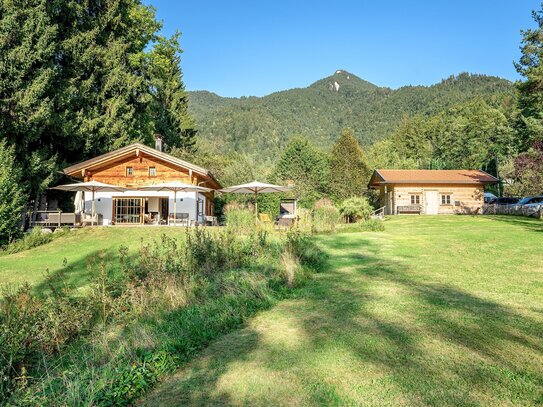 Traum Chalet im Alpenglühen. Eine Rarität der Extraklasse.