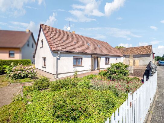 Ihr Traumhaus in Schmerkendorf mit viel Potenzial und Platz wartet auf Sie