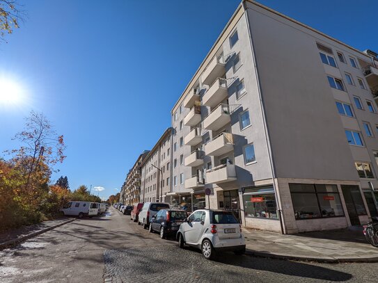 Laden / Praxis / Büro beim Westpark auf 2 Ebenen - Eckladen mit großem Schaufenster