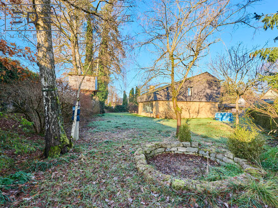 Einfamilienhaus im Winterschlaf - Großes Grundstück in Vaterstetten