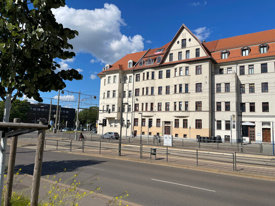 Gemütliche Eigentumswohnung mit Loggia und Einbauküche - bezugsfrei!