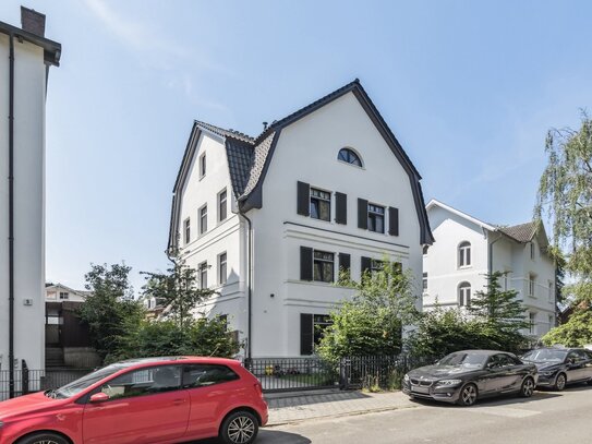 Einziehen und Wohlfühlen: Neubau-Maisonette-Traum mit Garten