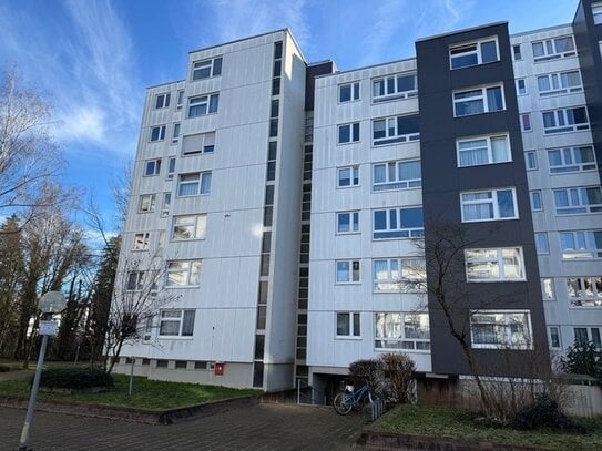 Vermietete, lichtdurchflutete 3,5 ZKB Wohnung mit Balkon in ruhiger Lage von Ottobrunn