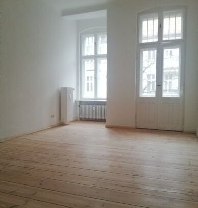 Helle 2-Zimmer-Wohnung im Spandauer Altbau sucht neue Bewohner