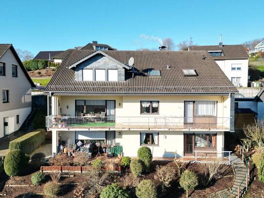 Großzügiges Einfamilienhaus mit Einliegerwohnung – Perfekt für Eigennutzer oder Kapitalanleger