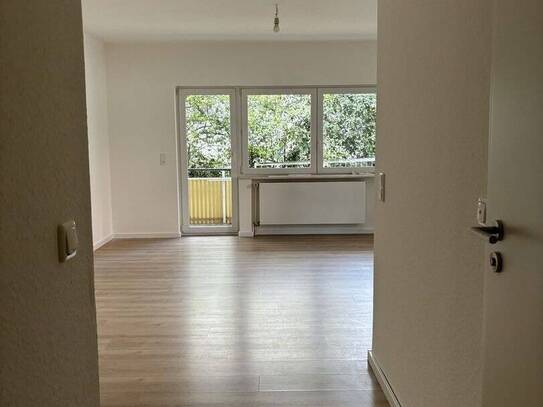 Ideale, geräumige 1-Zimmer-Wohnung mit Balkon und Einbauküche