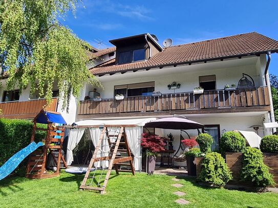 Schön gepflegte EG-Wohnung mit großer Terrasse und direktem Zugang in den Gemeinschaftsgarten