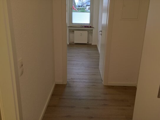 D-Kronprinzenstr., topp sanierte 2 Zi, Einbauküche,D,Du, 40 m²