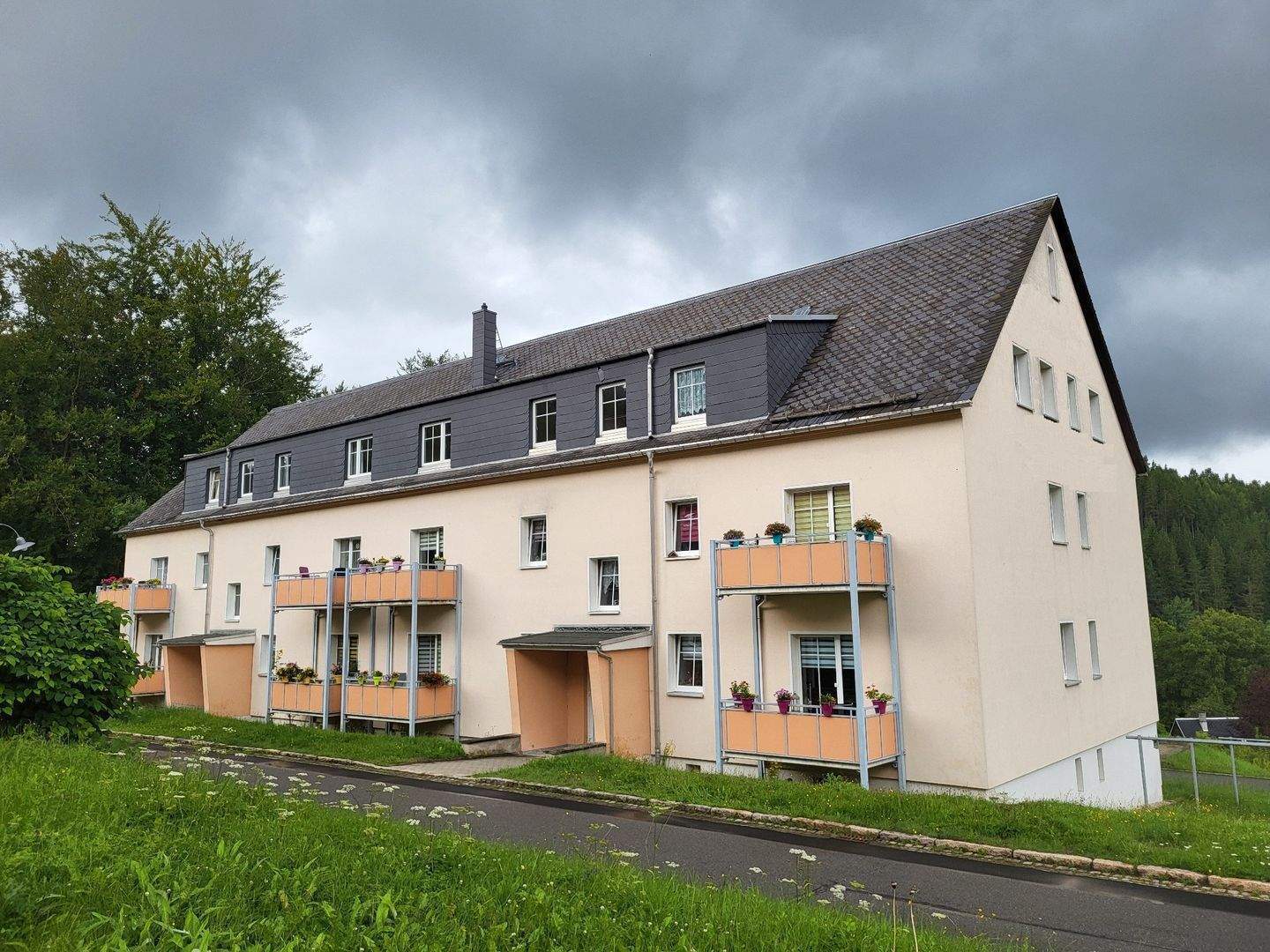                                                               gem&uuml;tliche 2-Raum-Wohnung im 2. Obergeschoss                                                       in Breitenbrunn (Unterallgäu)