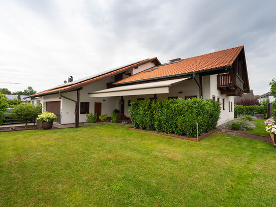 Außergewöhnliches Architekten-Einfamilienhaus mit XXL-Wohnfläche und großem gepflegtem Themen-Garten