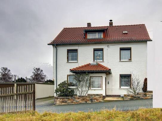 EFH | Einfamilienhaus | Haus | 2 Garagen | Scheune | Werkstatt | Innenhof | kl. Garten | zu verkaufen