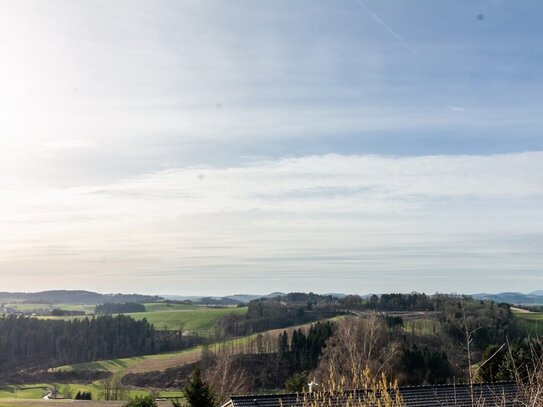 180° WEITBLICK IN DIE FERNE Büchlberg/Denkhof: Einfamilienhaus in ruhiger Lage