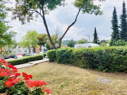 Barrierefreie 3 Zi. EG Wohnung mit großer Terrasse in herrlicher Lage am Sallernen Berg