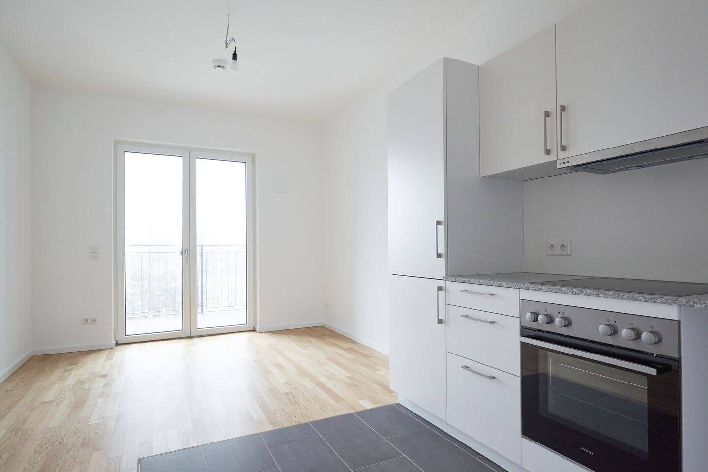 Klein, aber fein: Kompakte 2-Zimmerwohnung mit Balkon - Foto 1