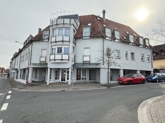 3-Zi-Galeriewohnung mit Balkon, Lift, 2.OG, in zentraler Wohnlage, 90513 Zirndorf