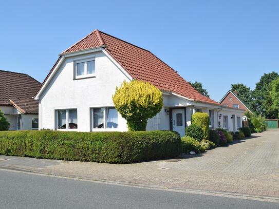 Charmanter Altbau in Schortens-Heidmühle: Ob Ein- oder Zweifamilienhaus, hier ist beides möglich