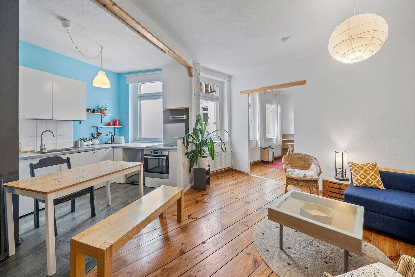 Möblierte 2-Zimmer-Wohnung mit Flair im Boxhagener Kiez! WOHNEN AUF ZEIT - Photo 1