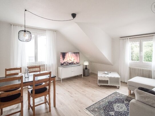 Moderne, helle 2 Zimmer Dachwohnung in Inzlingen - möbliert, befristet