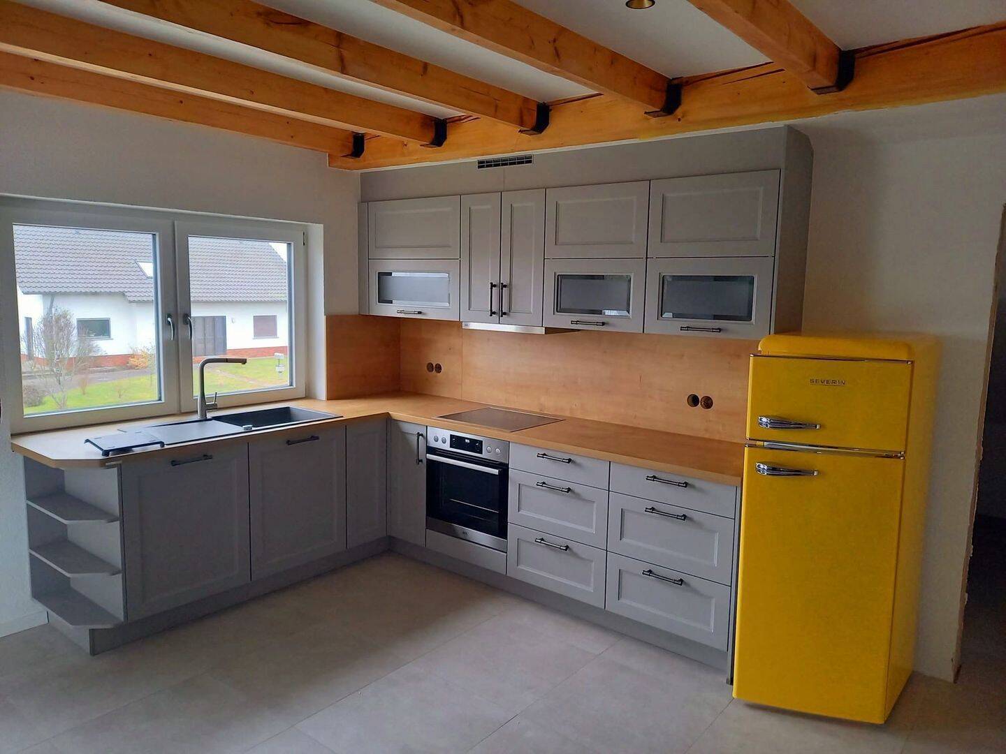                                                               Sch&ouml;ne, helle DG-Wohnung                                                       in Wald (Cham)