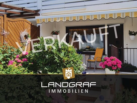 * VERKAUFT * Reihenmittelhaus, wunderbar geschnitten mit Terrasse, Balkon, Keller und Garage!