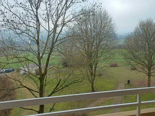 Charmante Wohnung in Taunusstein-Hahn mit Fernblick!