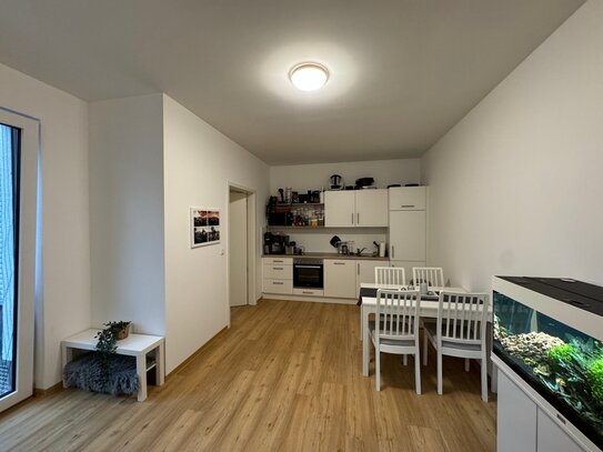 Helle und zentrale 2-Zimmer-Wohnung mit Balkon