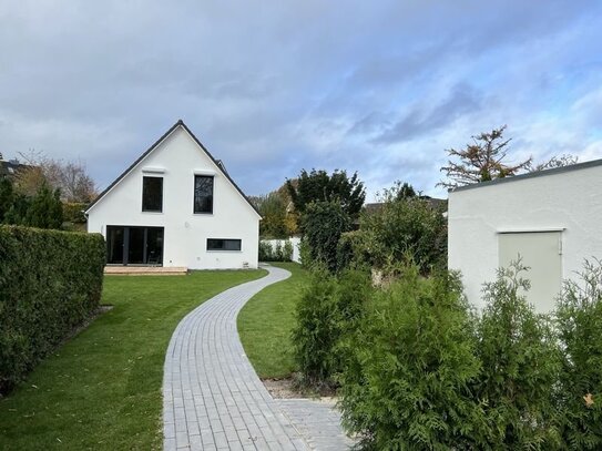 Strande,Einfamilienhaus,Erstbezug in ruhiger Lage,direkt am Hafen