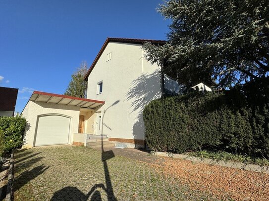 WEIßENBURG - Einfamilienhaus mit Garage und großem Garten