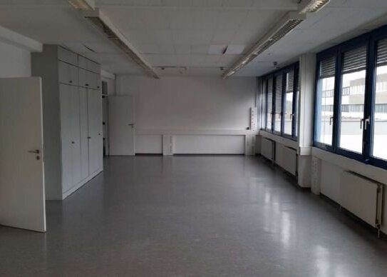 *Büroflächen 20 m² bis 300 m² ohne Provision zu vermieten*