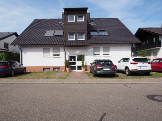 Provisionsfreies 6-Familienhaus in Waldsee mit Garten, Parkplatz und freier Wohnung