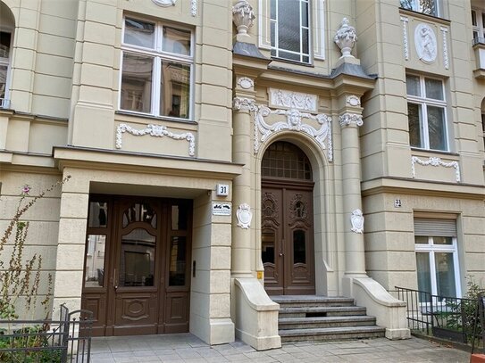 Vermietete Altbauwohnung mit Garten im renovierten Jugendstil-Altbau