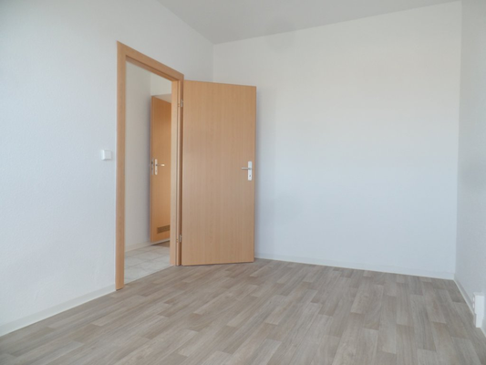 *** 6-Zimmer-Wohnung***Platz für ihre Kinder***