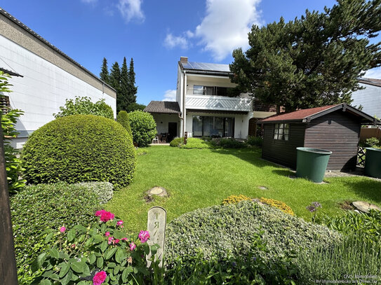 Doppelhaushälfte mit PV-Anlage und Garage in Memmingen/ West