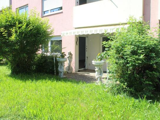 Heilbronn-Ost: 3 Zimmer-Wohnung mit Terrasse und TG-Platz ab sofort zu vermieten