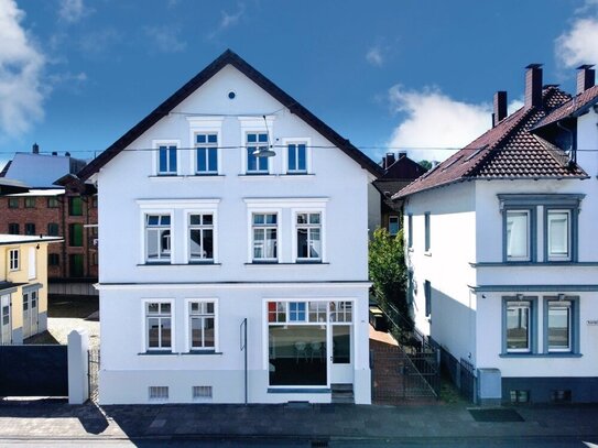 Lichtdurchflutete Dachgeschosswohnung in charmantem Altbau in Innenstadtlage