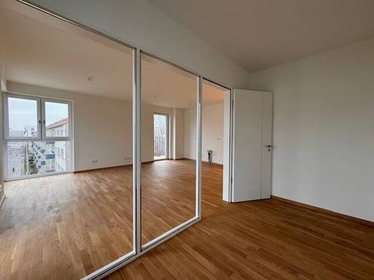 ** 4 Zimmer | NEUBAU | Stellplatz | großzügiger Balkon | Dusche und Wanne | ab 04/25 **