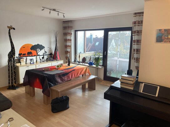 Großzügige und helle 2-Zimmer-Wohnung mit Balkon in Altdorf b. Nürnberg