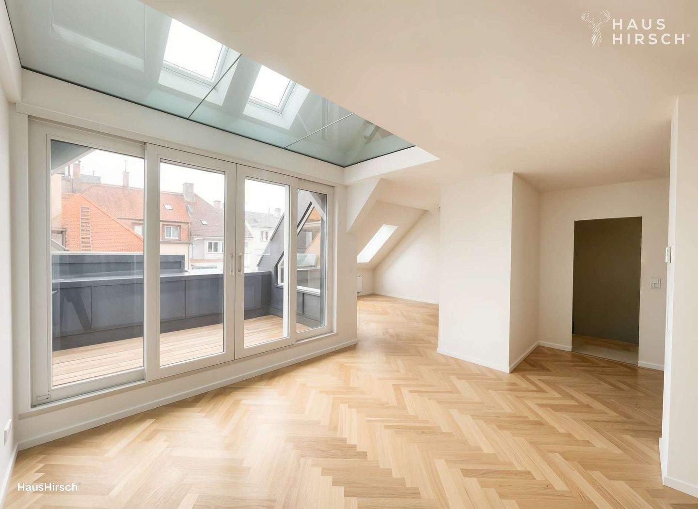 MASTERPIECE IN NEUHAUSEN: Ihr persönliches Unikat über den Dächern der Stadt.