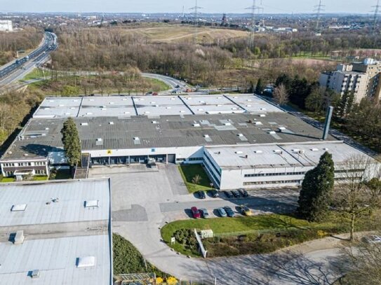 4.245 m² Lagerhallekomplex im Gewerbegebiet | direkt an der A42 | RUHR REAL